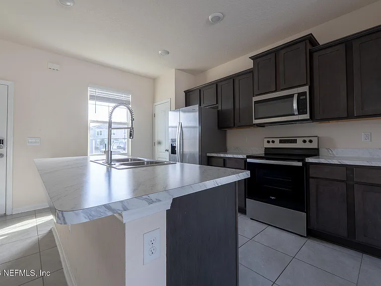 513 Spanish Oaks Way — Photo 5
