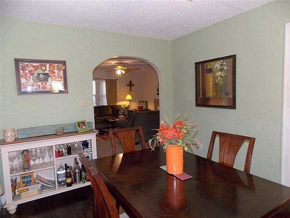 5th image of 1132 NW Oak Ave