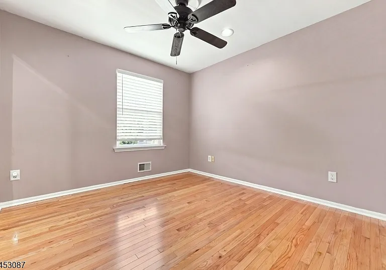 17 Grant Way — Photo 17