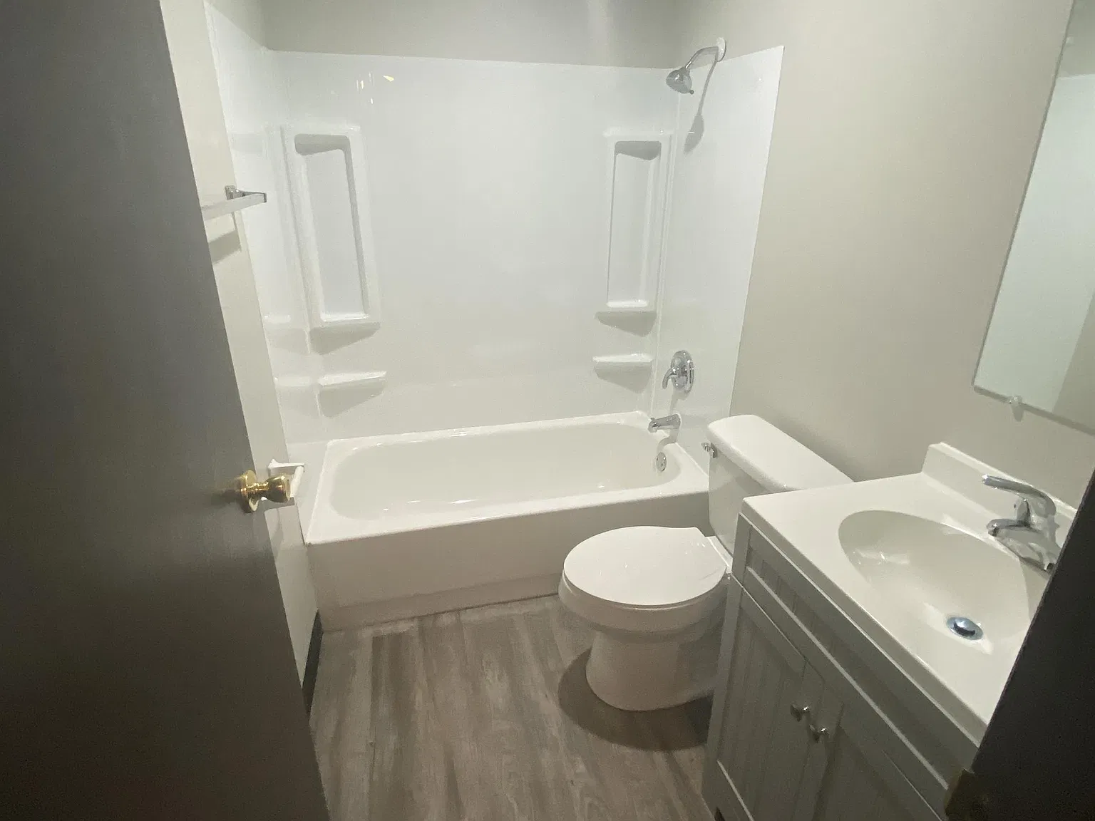 2932-2962 Brookside Dr #2 - 2936 — Photo 4