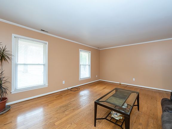 5th image of 11129 Timber Hill Ct