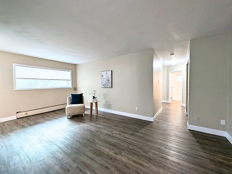 22 Hugo Cres — Photo 10