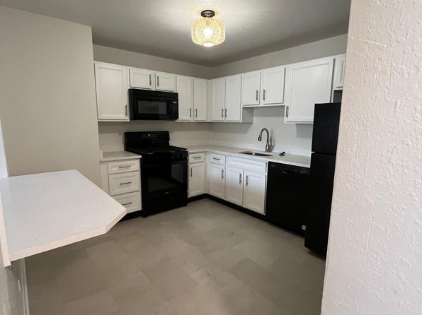 833 E Ellsworth Ave #308