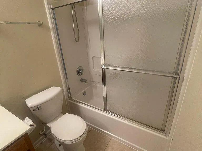 6034 Canterbury Ln #6034 — Photo 6