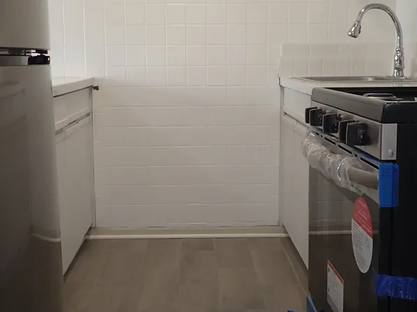 1174 Sherman Avenue image 10 of 12