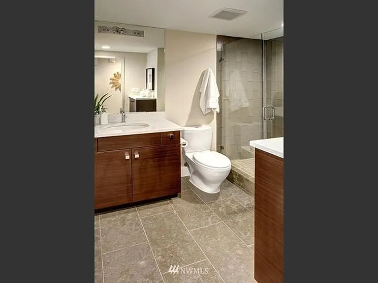 2021 1st Ave #C10 — Photo 16