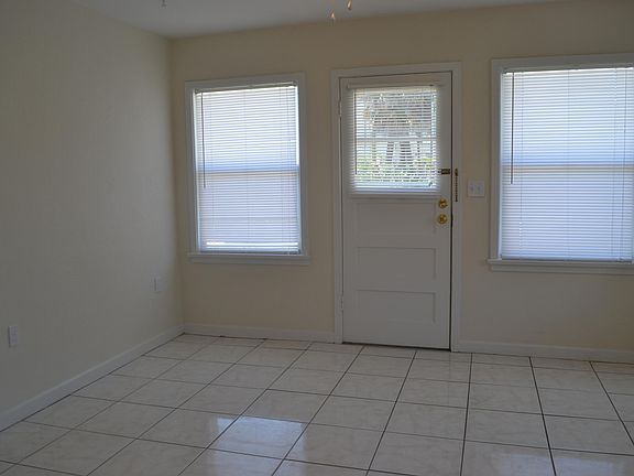 4th image of 527 Mobile Ave