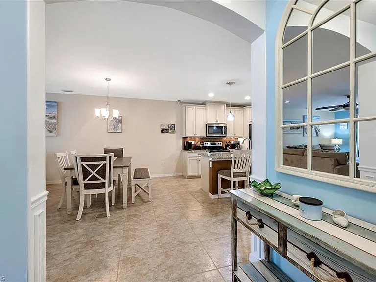 14940 Edgewater Cir — Photo 12