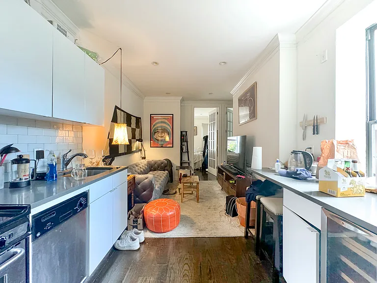 50 E 3rd St #D — Photo 2