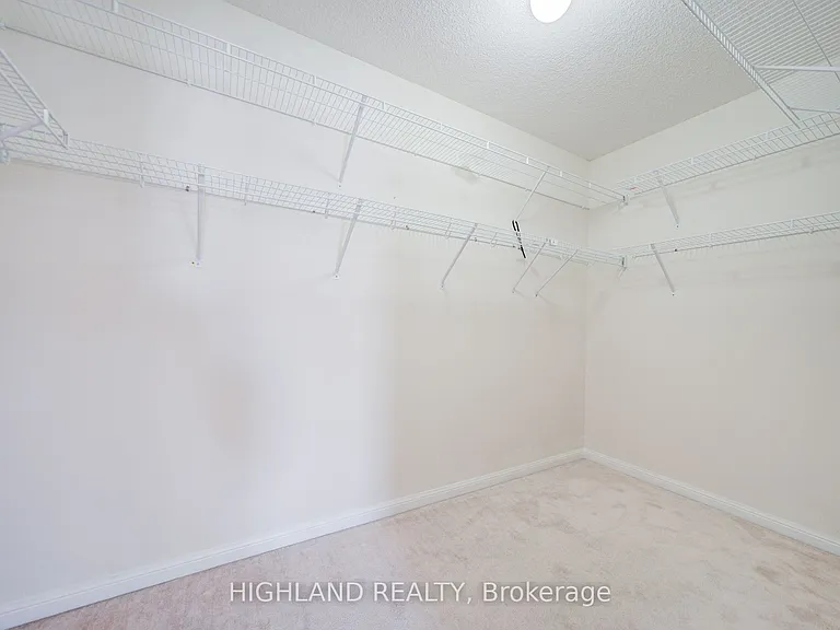 513 Tyrone Cres — Photo 20