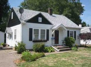 2336 Hickory Grove Rd, Davenport, IA 52804