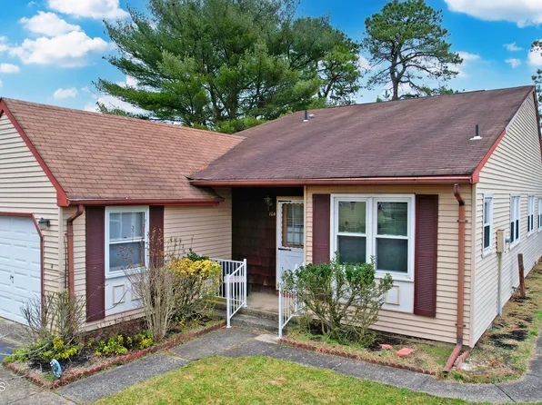 104 Chelsea Drive, Whiting, NJ 08759