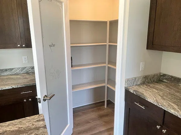 2 bed, 2.5 bath, 1850 sqft, $2,650 — Photo 4