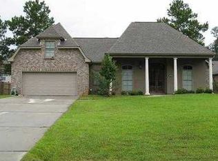 192 Golden Meadow Dr, Covington, LA 70433
