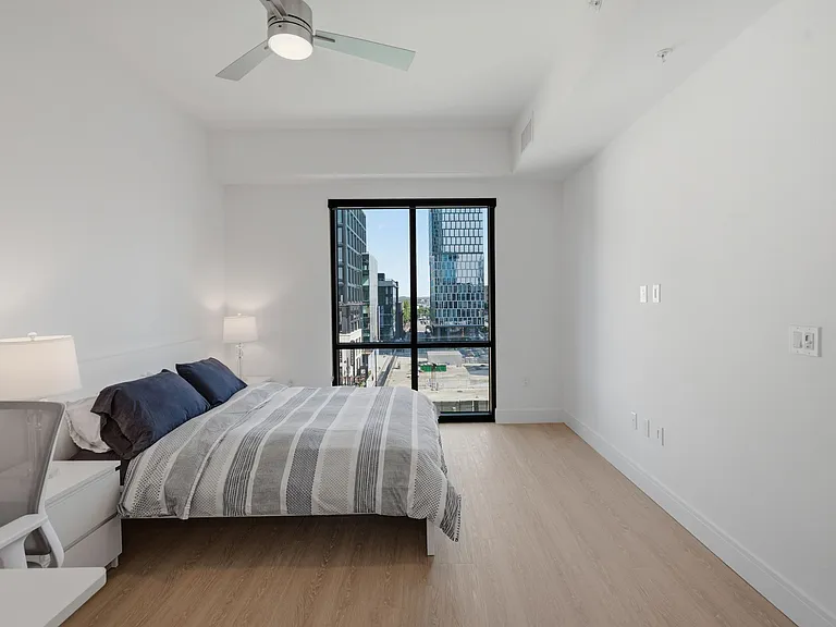 930 Commerce St #501 — Photo 9