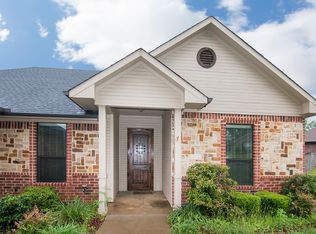 804 Crepe Myrtle Ln, Longview, TX 75604