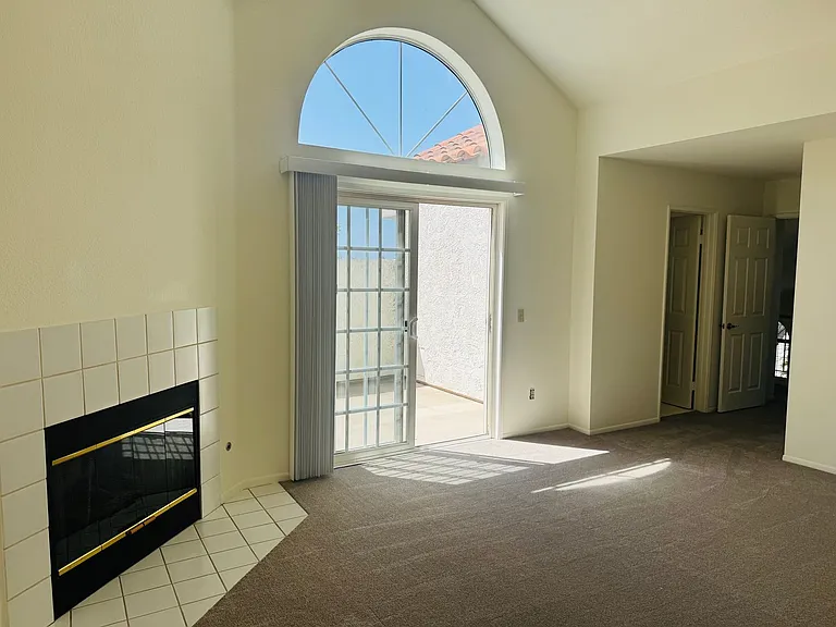 226 Camino Cortina — Photo 22