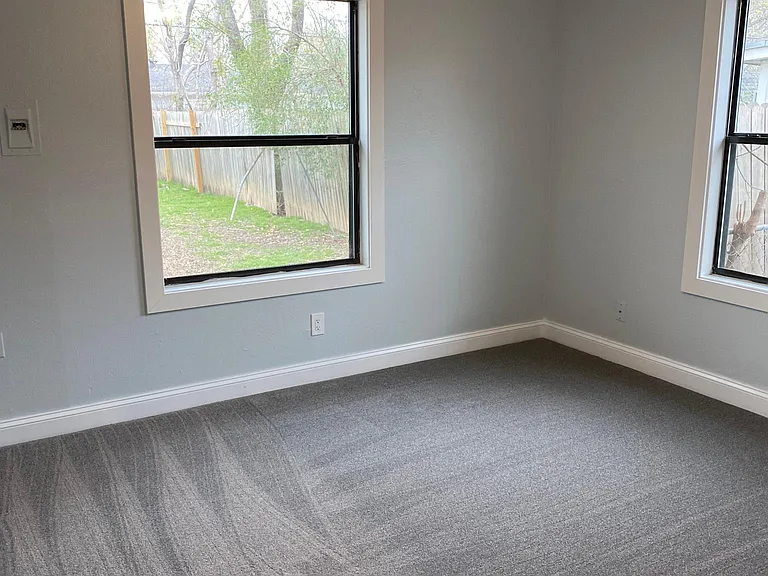 5412 Fursman Ave — Photo 5