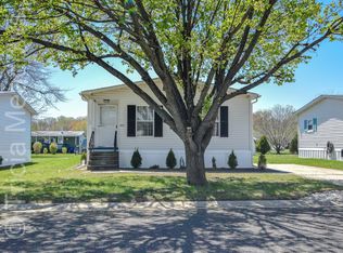 807 Woodchuck Dr, Mount Laurel, NJ 08054