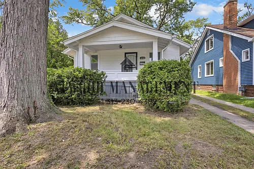 15811 Trinity St Photo 1