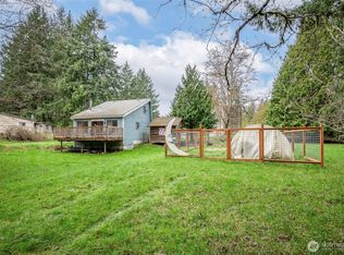 406 E Madrona Drive, Lakebay, WA 98349