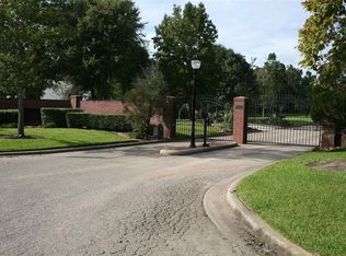 106 Commons Lake Dr, Huffman, TX 77336