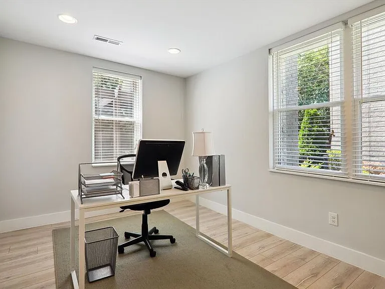 5024 9th St NW #203 — Photo 37