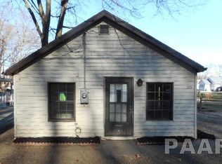 335 Shadoway Dr, East Peoria, IL 61611