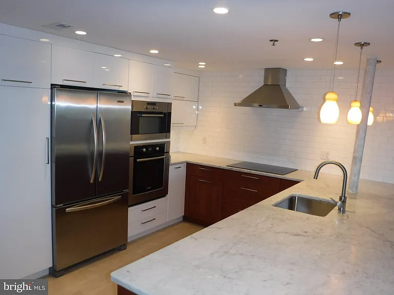 545 E Braddock Rd #101 — Photo 17