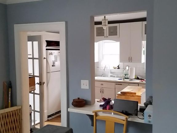 Dining room to Kitchen