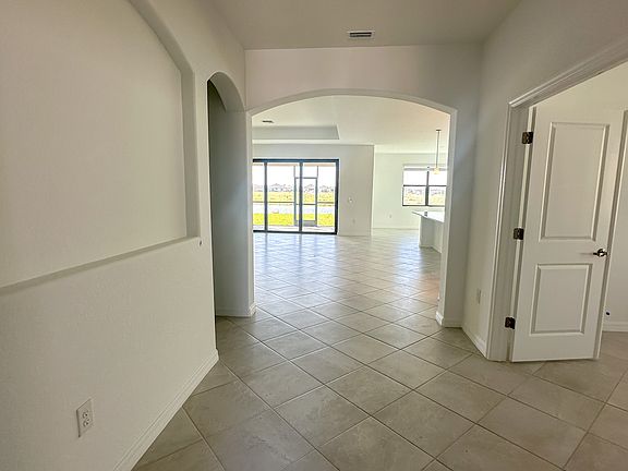 4th image of 3224 Altimira Dr