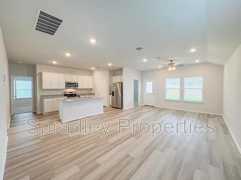 2215 Turmeric Ct — Photo 2