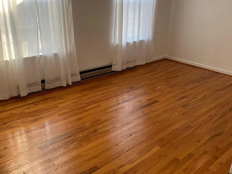 1005 Locust St — Photo 14