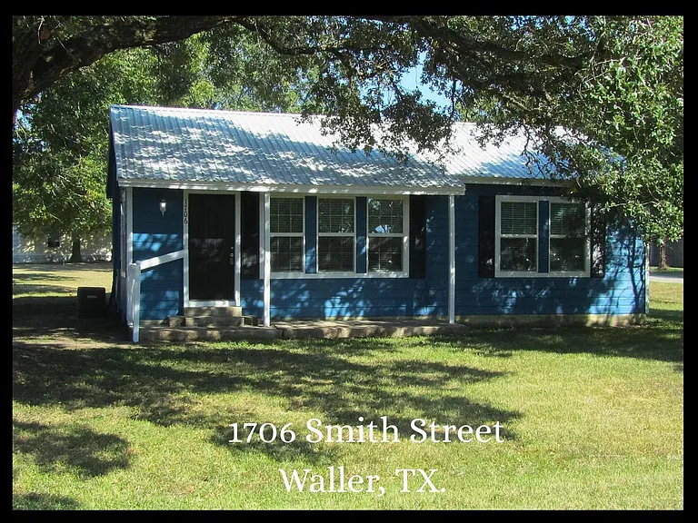 1706 Smith St — Photo 1