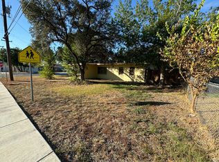 805 Station St, Converse, TX 78109