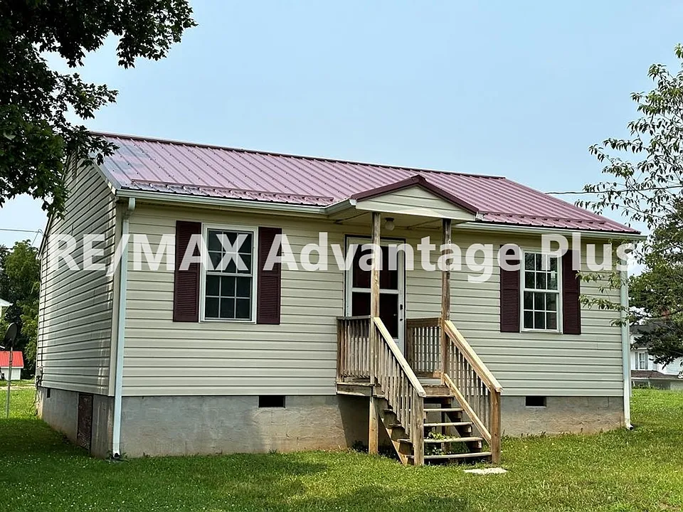 208 Front St
