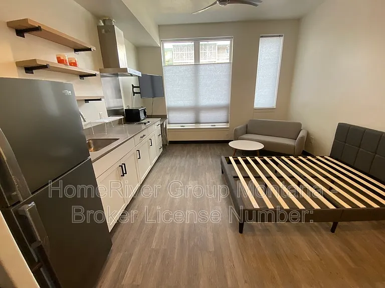 320 Clay St #104 — Photo 3