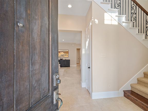 5th image of 7019 Comal Dr