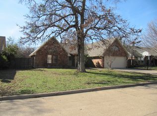 3217 Cliffview Dr, Corinth, TX 76210