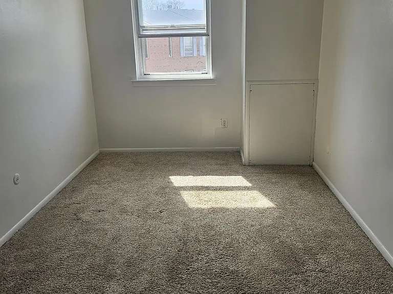 2734 Island Ave — Photo 7