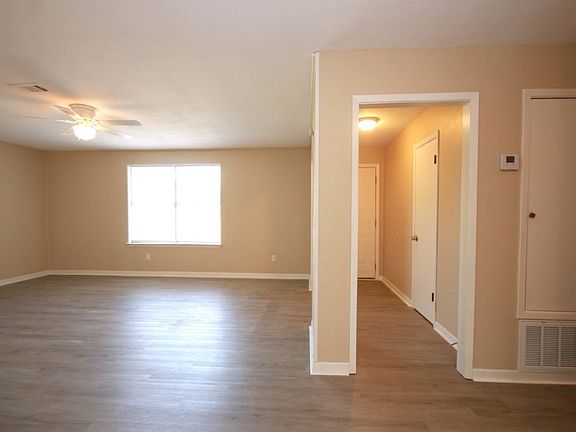 4th image of 7055 Coronado Dr