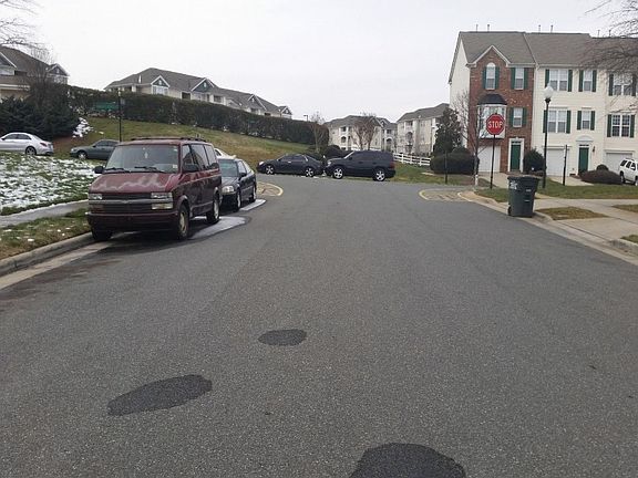 3rd image of 989 Tiger Ln