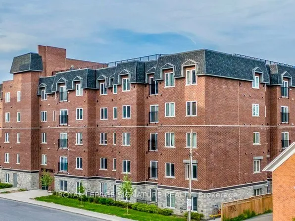 501 Frontenac St #218, Kingston, ON K7K 4L9