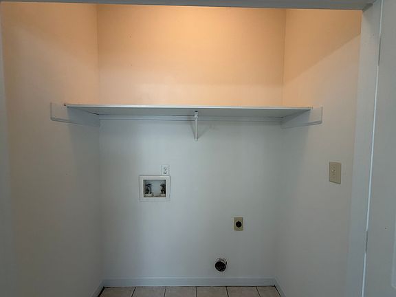 5th image of 3407 Wetherly Dr N APT A