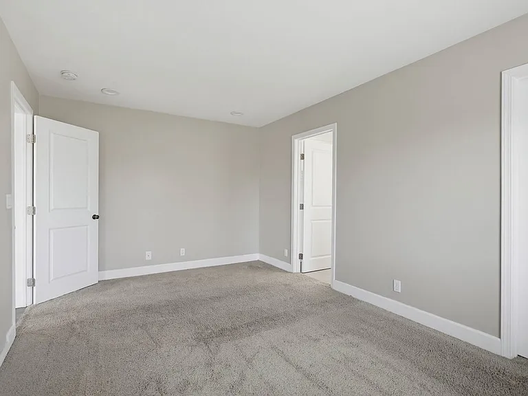 6102 Glacier Dr — Photo 12