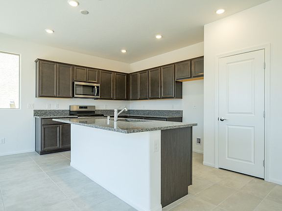 Halton Interior - Home 03310