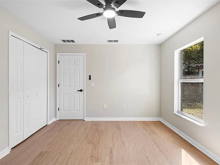 1227 Tivoli Dr — Photo 25