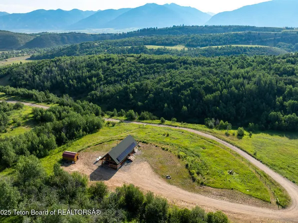 800 Strawberry Creek Rd, Thayne, WY 83127
