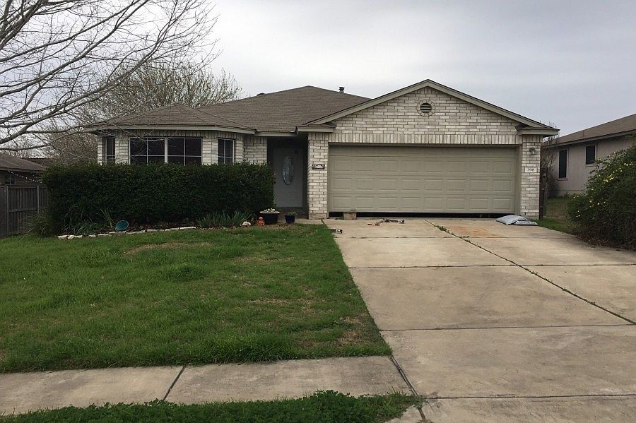 1st image of 398 Oxford Dr