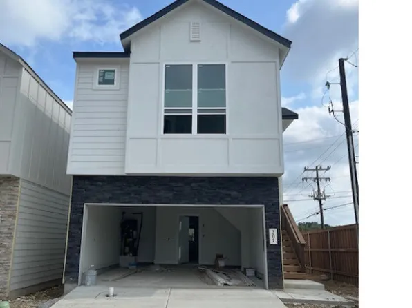 6464 Babcock Rd. #201, San Antonio, TX 78249